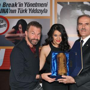 Seda Egridere receives award as a cultural ambassador to her hometown, Bursa.