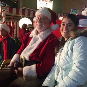 Jennifer McKenna Davis and Brian DoyleMurray on Christmas Under Wraps