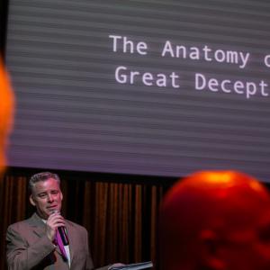 Director  Producer David Hooper speaking prior to the screening of The Anatomy of a Great Deception March 8 2014 in Detroit