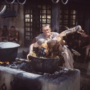 Still of Kirk Douglas and Charles McGraw in Spartacus (1960)