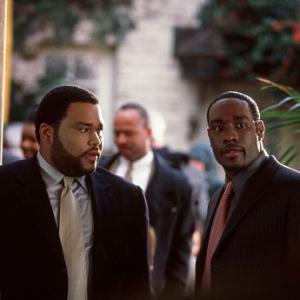 Still of Morris Chestnut and Anthony Anderson in Two Can Play That Game 2001