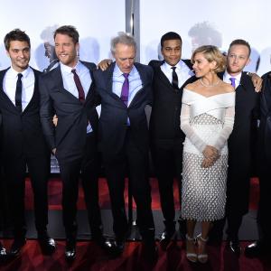 Clint Eastwood, Bradley Cooper, Cory Hardrict, Sienna Miller, Jake McDorman, Eric Ladin and Luke Grimes at event of Amerikieciu snaiperis (2014)