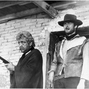 Still of Clint Eastwood and Jos Calvo in Uz sauja doleriu 1964
