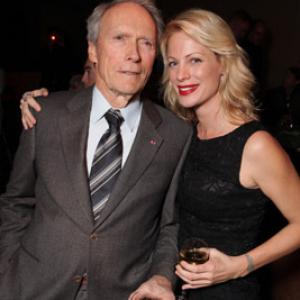 Clint Eastwood and Alison Eastwood at event of Nenugalimas 2009