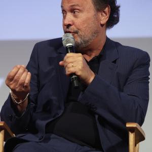 Billy Crystal at event of The Comedians 2015