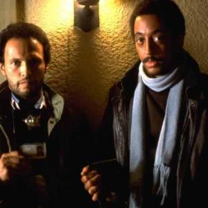 Still of Billy Crystal and Gregory Hines in Running Scared (1986)