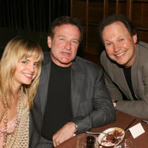 Robin Williams, Billy Crystal and Mena Suvari