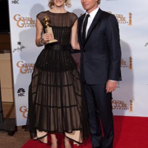 The Golden Globe Awards  66th Annual Arrivals Laura Dern Simon Baker