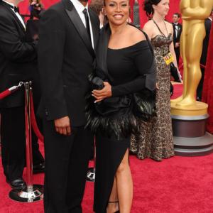 Jenifer Lewis and Arnold Byrd on the red carpet at the 2010 Academy Awards.
