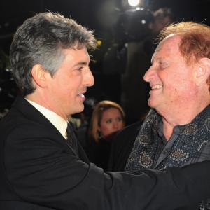 Mike Medavoy and Alexander Payne at event of Paveldetojai (2011)