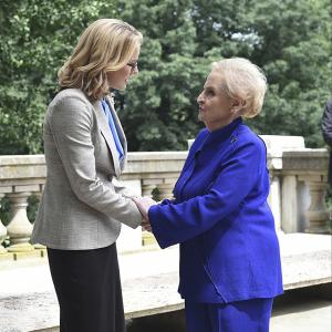 Still of Ta Leoni and Madeleine Albright in Madam Secretary 2014