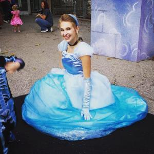 Shelby Taylor Mullins performing as a princess at The World's Largest Halloween Party