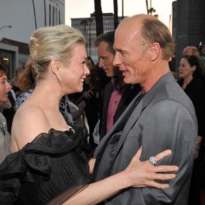 Rene Zellweger and Ed Harris at event of Appaloosa 2008