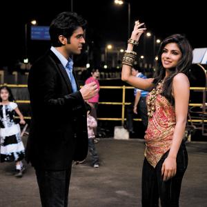 Still of Priyanka Chopra and Harman Baweja in What's Your Raashee? (2009)