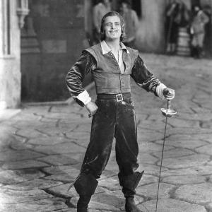 Still of Douglas Fairbanks in The Iron Mask (1929)