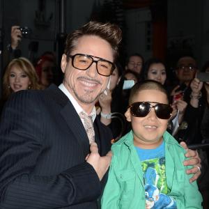 Robert Downey Jr at event of Gelezinis zmogus 3 2013