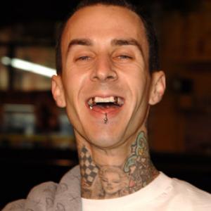 Travis Barker at event of Get Rich or Die Tryin 2005