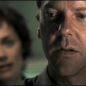 Still of Kiefer Sutherland and Sarah Clarke in 24 2001