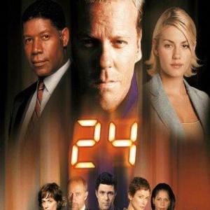 Kiefer Sutherland, Carlos Bernard, Elisha Cuthbert, Dennis Haysbert, Leslie Hope, Penny Johnson Jerald and Sarah Clarke in 24 (2001)