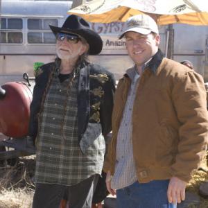 Still of Willie Nelson and Rodney Carrington in Beer for My Horses 2008