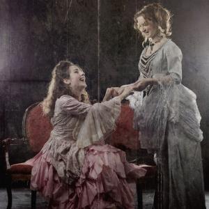 Still of Andrea Ivett Eröss and Lilla Dégner in Benyovszky, the rebel count (2015)