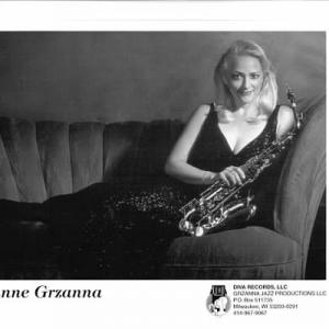 Suzanne Grzanna Fly Me to the Moon CD