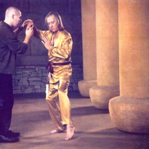 Michael Dawson instructs David Carradine in Tai Chi Chuan on the 