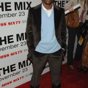 Kevin Hart at event of In the Mix (2005)