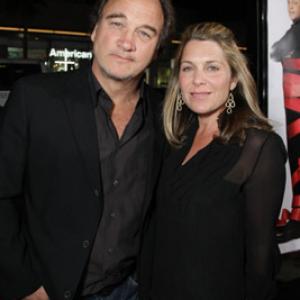 James Belushi and Jennifer Sloan at event of Four Christmases (2008)