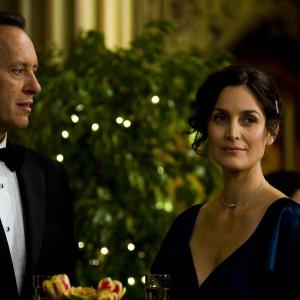 Still of Richard E. Grant and Carrie-Anne Moss in Love Hurts (2009)