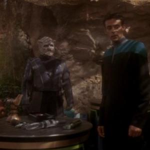 Still of Scott MacDonald and Alexander Siddig in Star Trek Deep Space Nine 1993