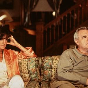Still of Mercedes Ruehl and Brian Cox in The Minus Man (1999)