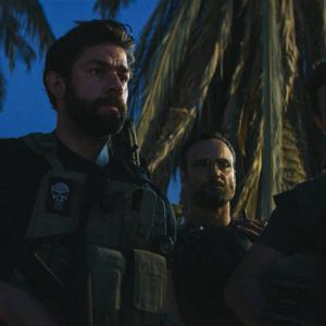 Still of James Badge Dale David Denman Max Martini Adam Lieberman John Krasinski Pablo Schreiber Dominic Fumusa and Saif Braik in 13 Hours The Secret Soldiers of Benghazi 2016