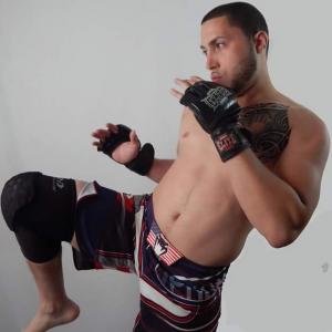 Basic knee check in mma apparel I am an mma practicioner as a member of Wand Fight Team in Las Vegas  MMA fighters needed feel free to contact me