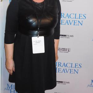 Dr. Diane Howard, Interviews Jennifer Garner, DeVon Franklin, Bishop T.D. Jakes, and Beam Family on Red Carpet for Miracles From Heaven.