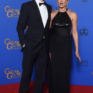 Jennifer Aniston and Benedict Cumberbatch at event of 72nd Golden Globe Awards (2015)