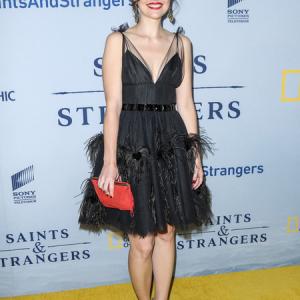 Maria Vos arrives at the Saints & Strangers premiere at the Saban Theatre in West Hollywood (9 November 2015).
