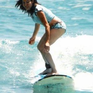 Waikiki surfing