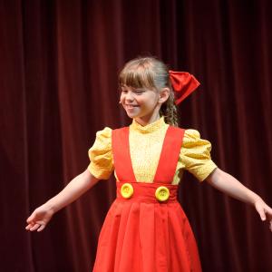 Tabitha as Guilianna (narrator, principal) in Pinocchio