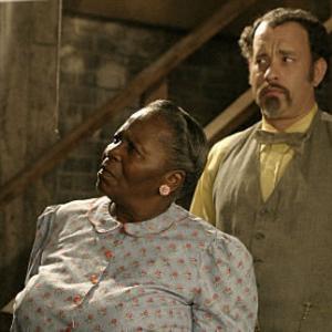 Still of Tom Hanks and Irma P Hall in The Ladykillers 2004