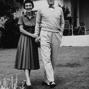 Ronald Reagan with wife Nancy at home