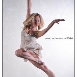 Michelle van der Nest Dancer