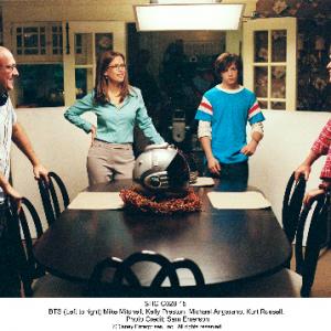 Still of Kelly Preston Kurt Russell Michael Angarano and Mike Mitchell in Sky High 2005