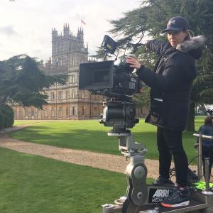 Minkie Spiro on set of Downton Abbey
