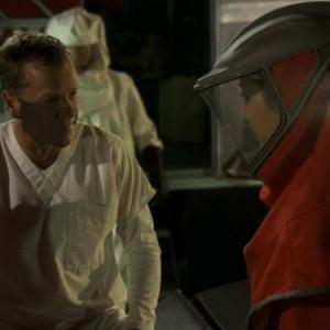 Still of Kiefer Sutherland and Christina Chang in 24 2001